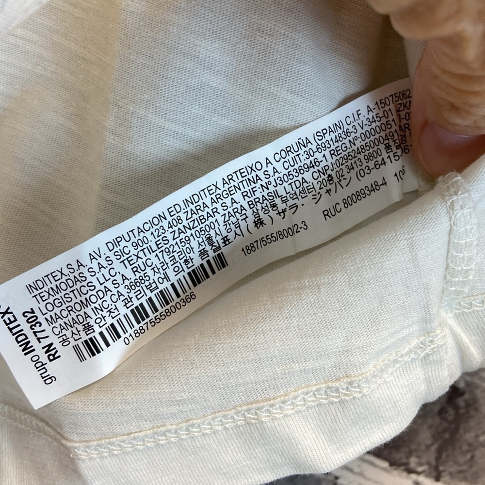 Zara T-shirts - Picture 12 of 12